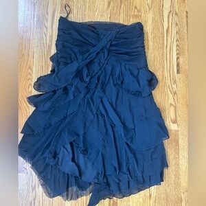 per una Strapless Ruffled Party Dress